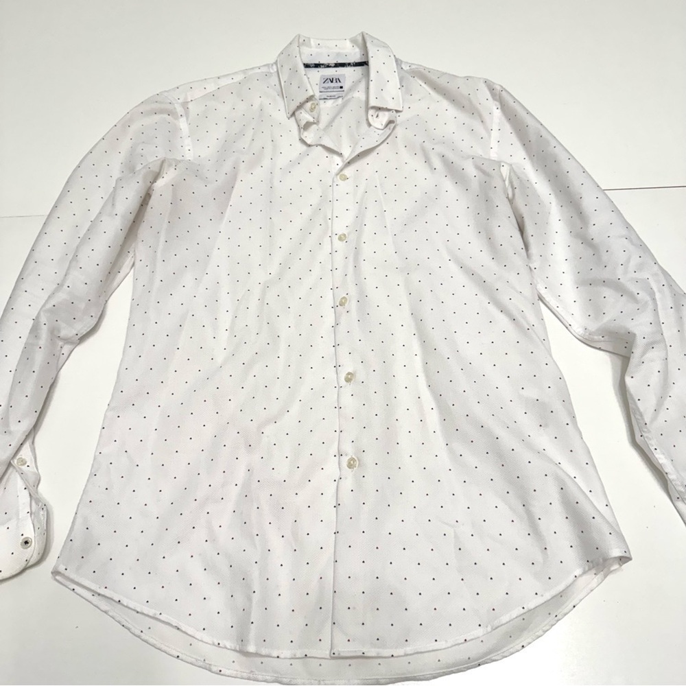Zara slim fit white dress shirt with small hearts size L